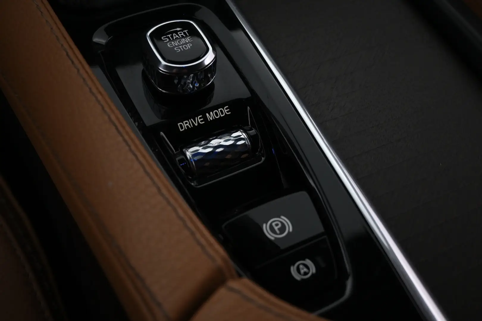 Car Image - 4JO2hyESJ2ucNvv72lsXn