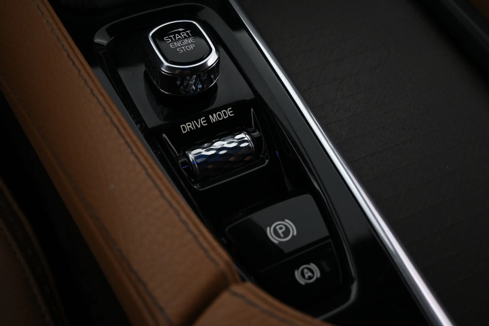 Car Image - 4JO2hyESJ2ucNvv72lsXn