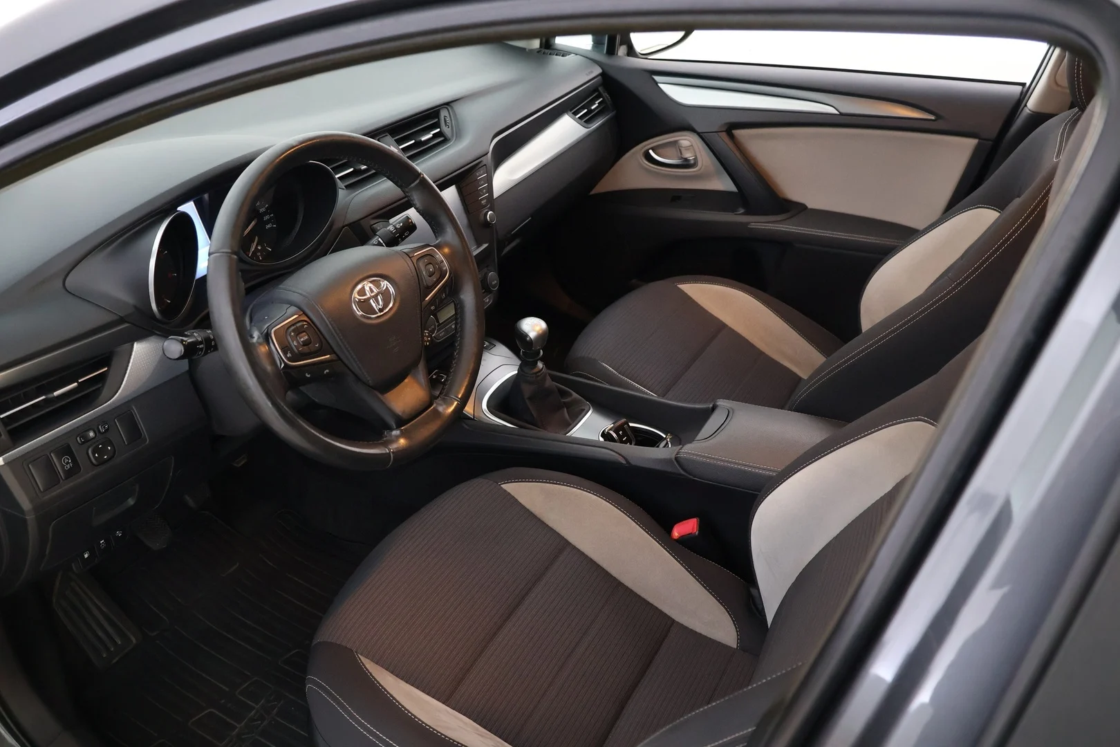 Car Image - 1e9IoSSh20jtRuiEIC0XiH