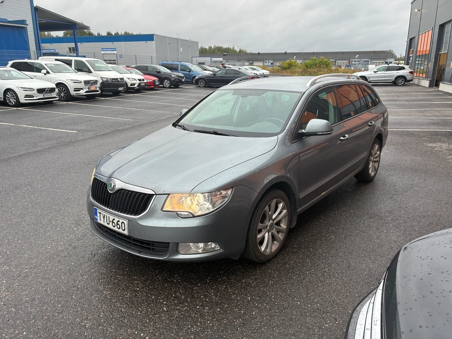 Car Image - 3U5rA9huMUjshNCUg4llmI