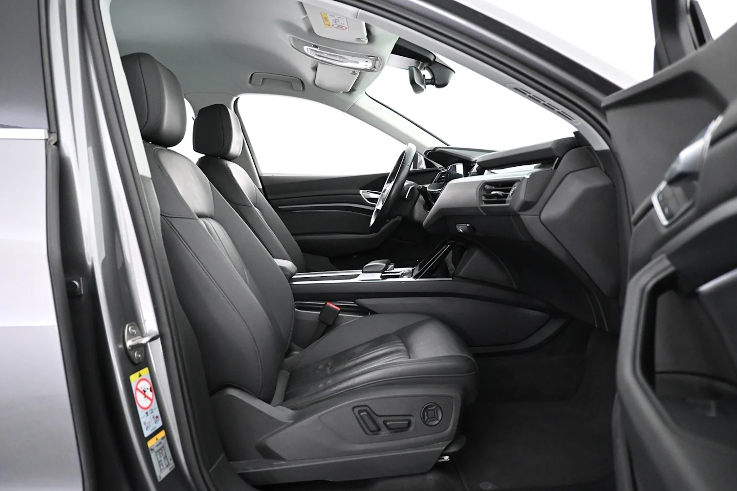 Car Image - 3oybUdBvGjiW7gJNkC1Sdw