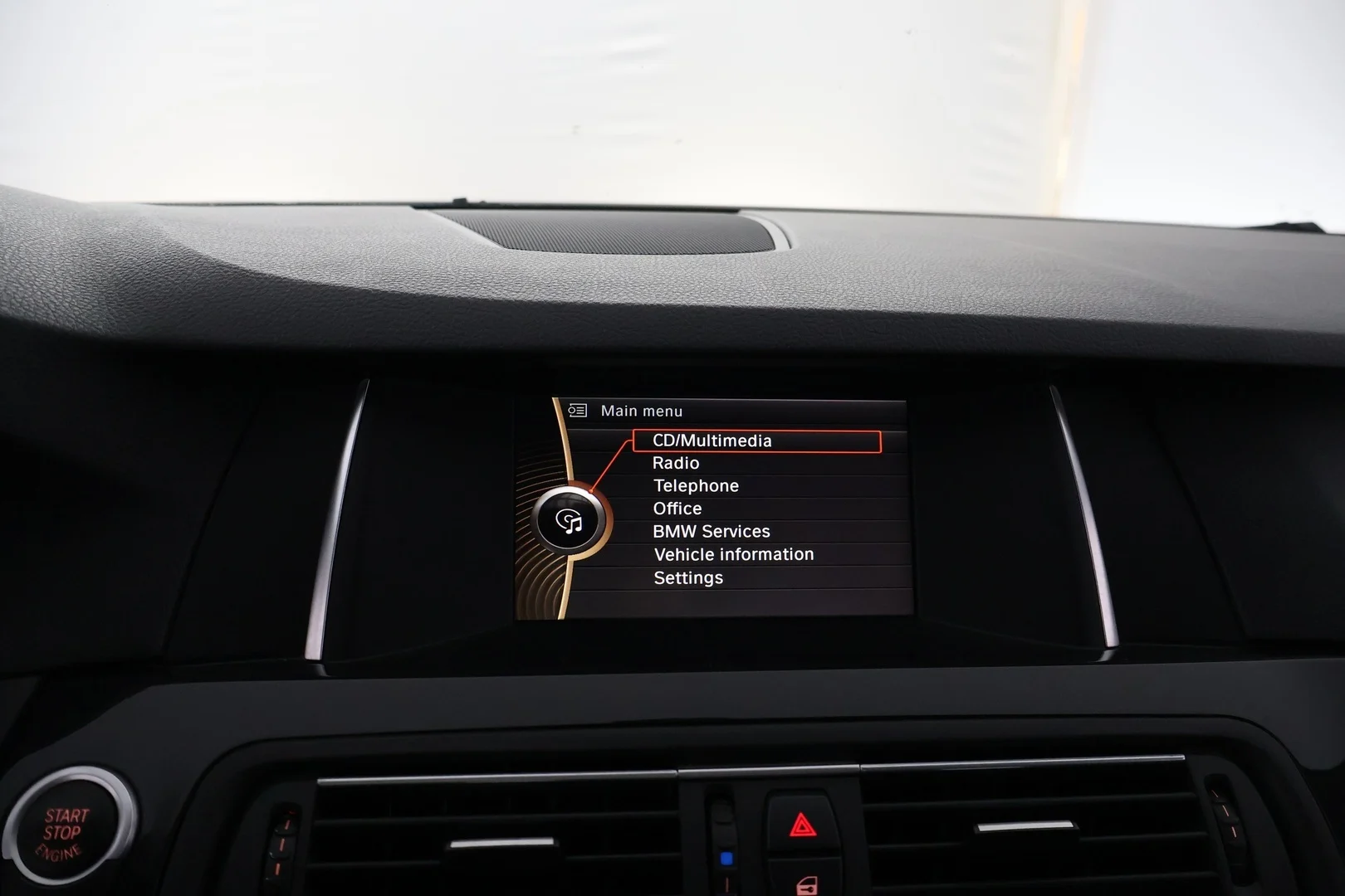 Car Image - 76iLkYbYjjTWHml4Cgt4Eu