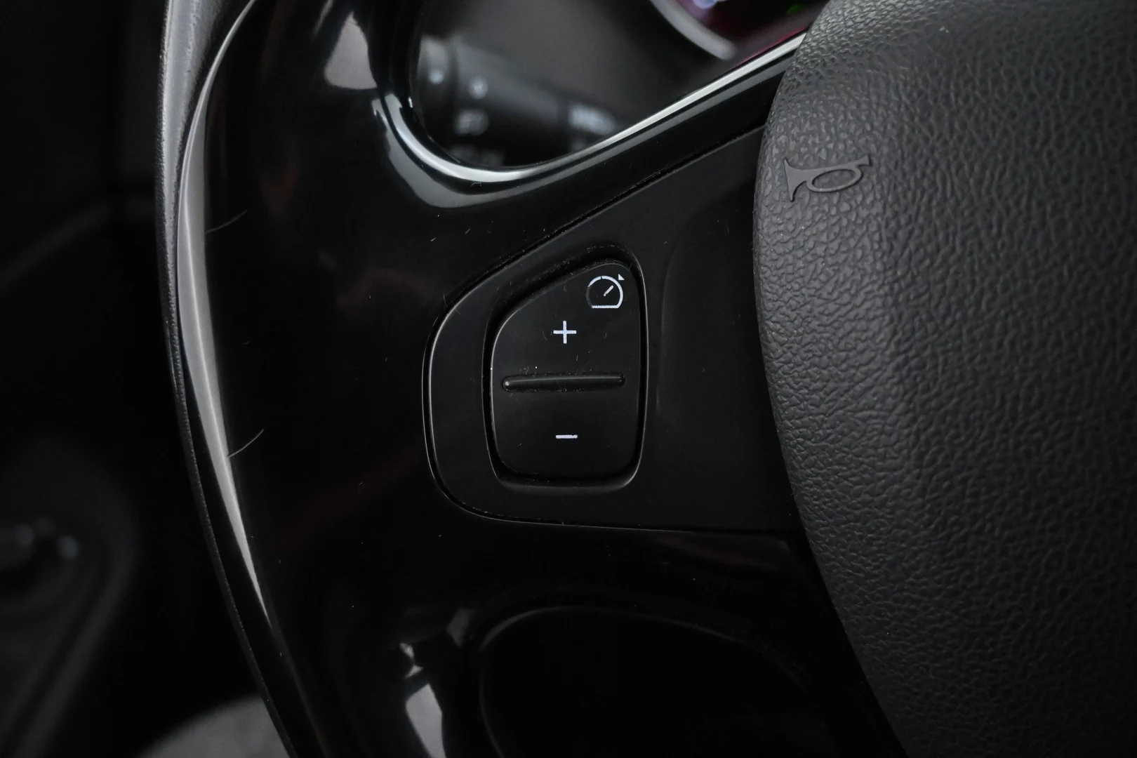Car Image - 2t11ZyoVI8ViLbUrxElXUq