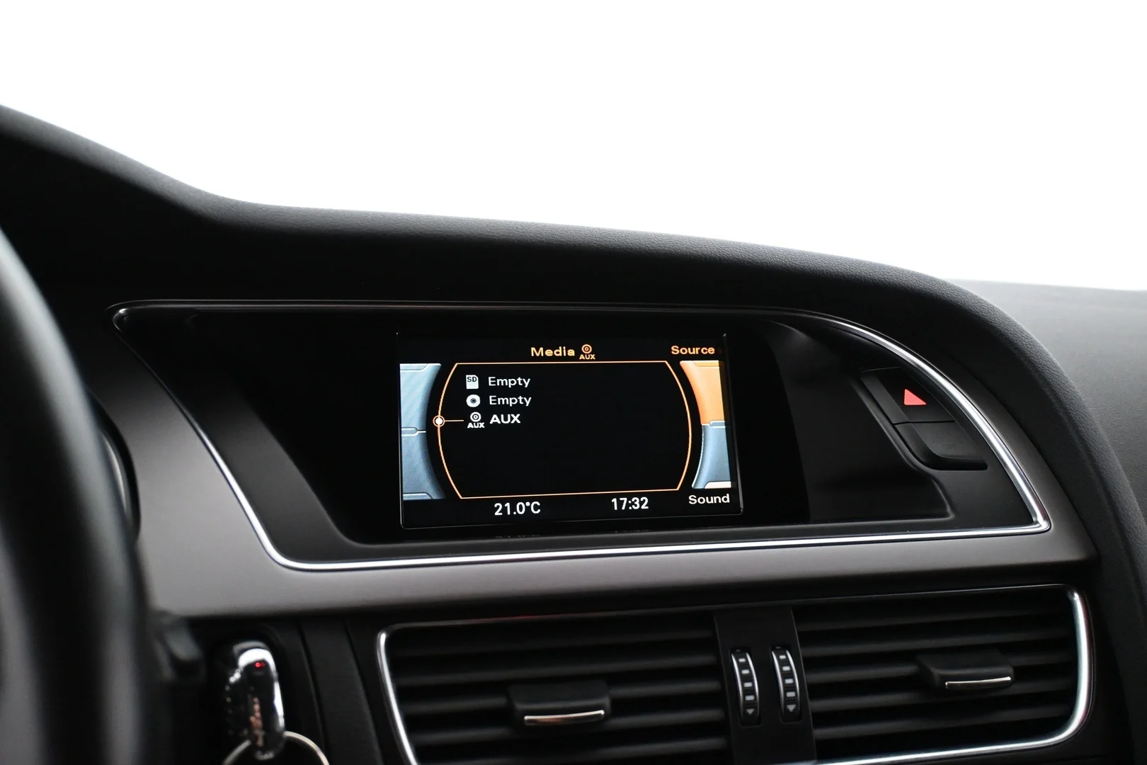 Car Image - 5AzrvnP3KYQC8KzkYdACuT