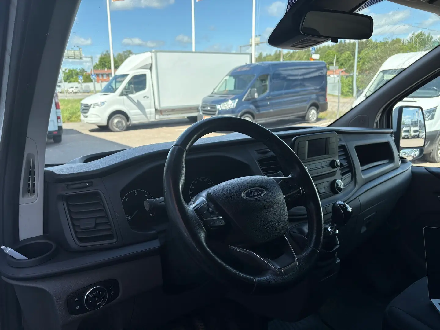 Car Image - 4Q59ItqvjtmxUNQnsZFeL1