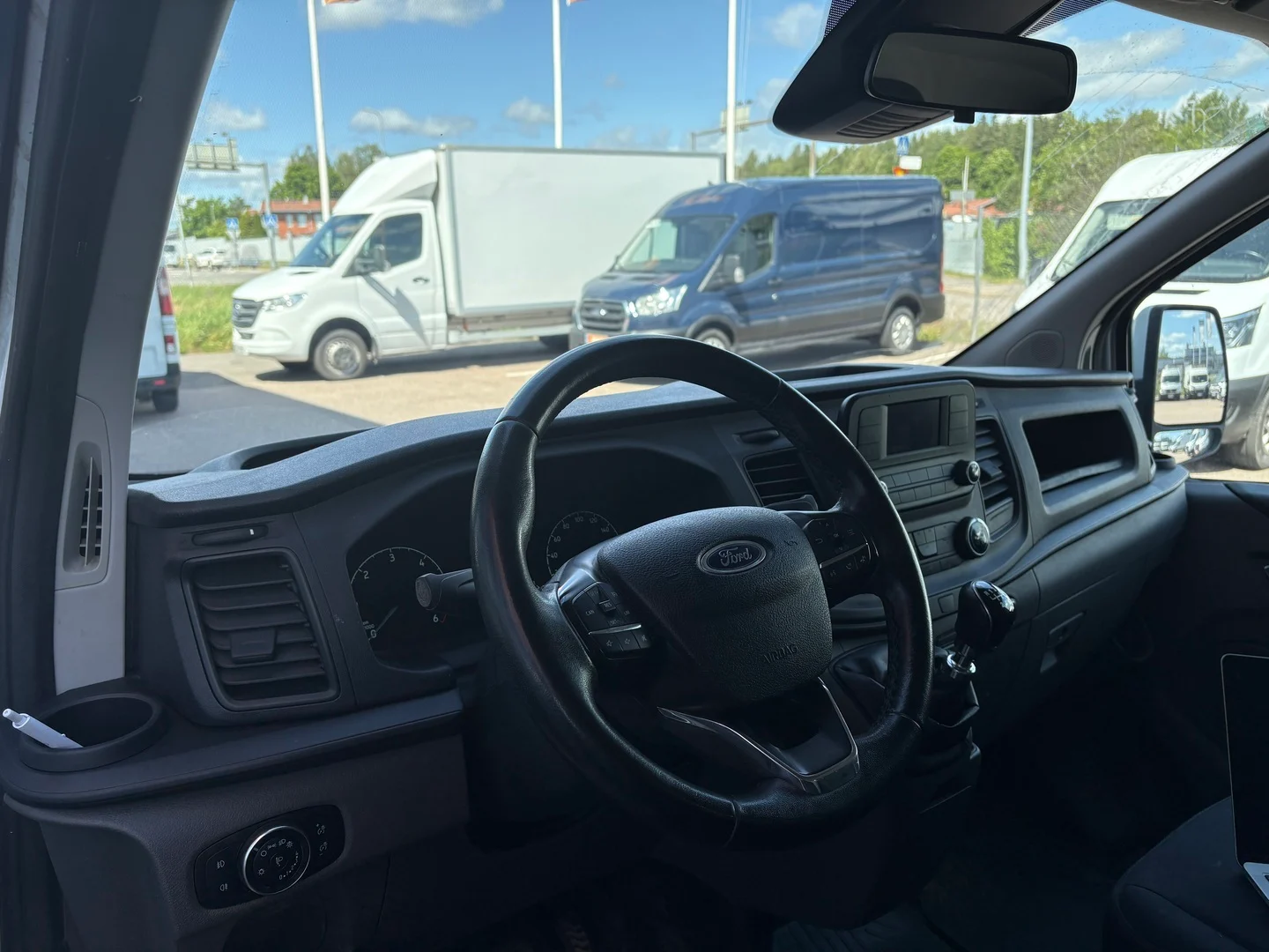 Car Image - 4Q59ItqvjtmxUNQnsZFeL1