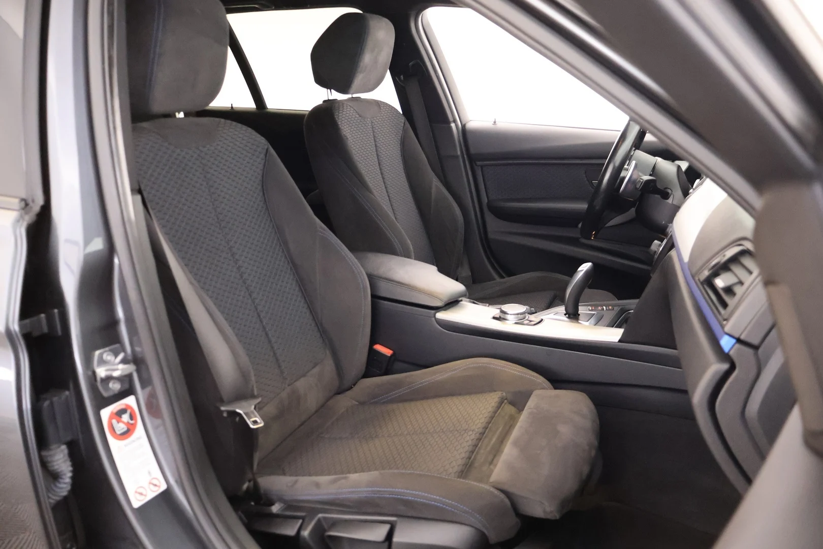 Car Image - 45CyWpWkNNsmZL5sfubxjY