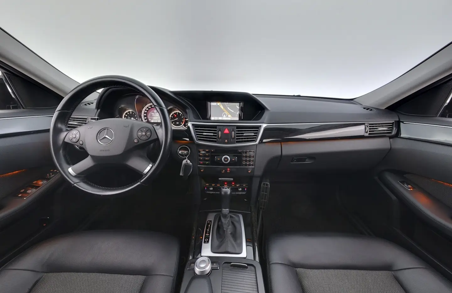Car Image - 7AS4hl8crxrocmSxdRVA0N