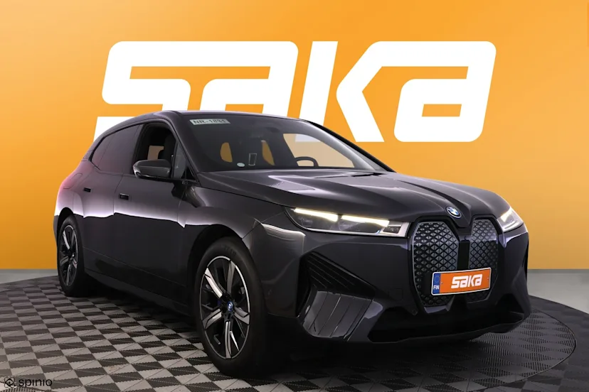 BMW iX
