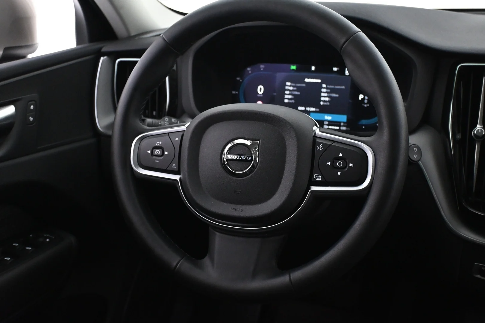 Car Image - 1ky3ldFvrCzQ1tyOoxPPZy