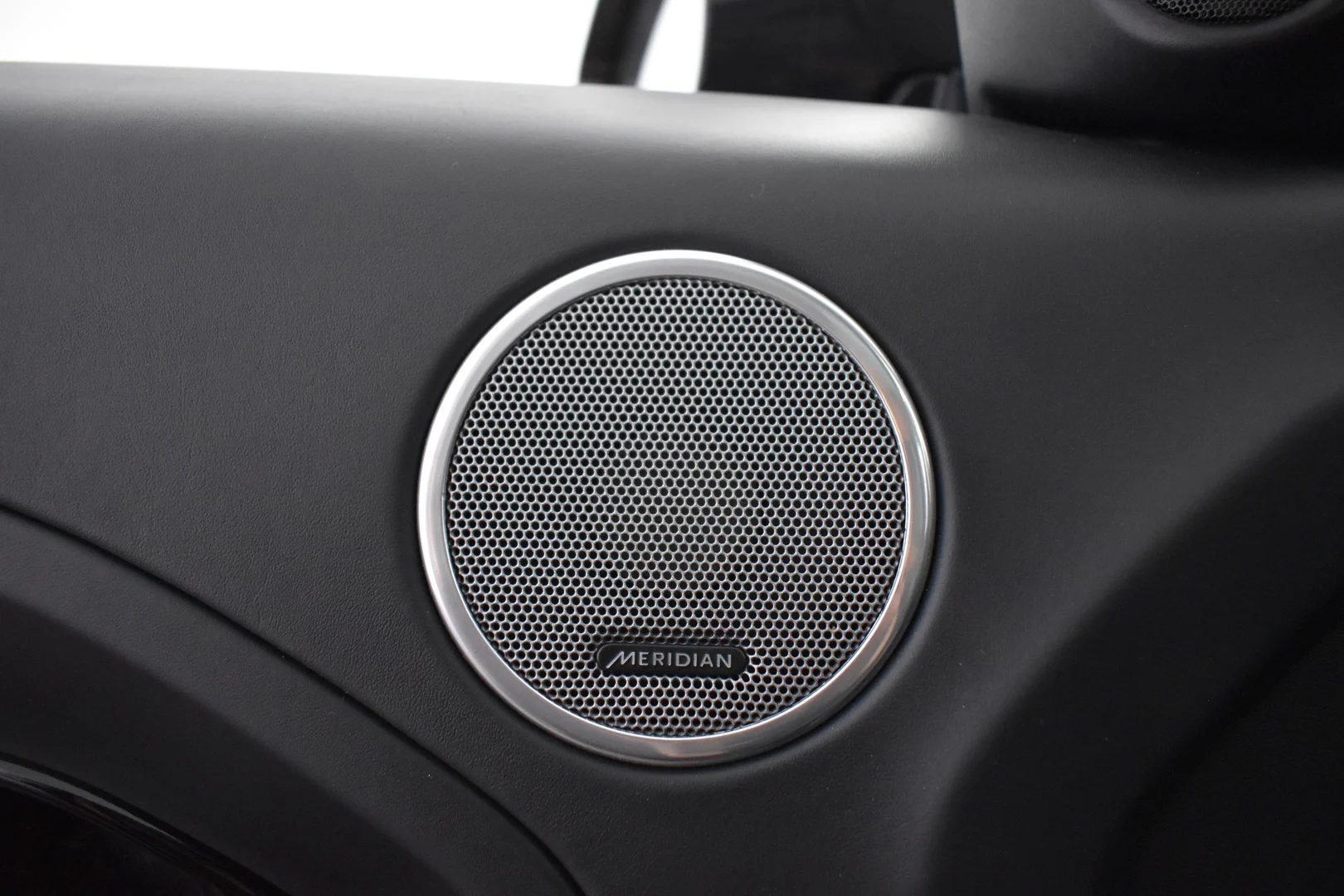 Car Image - 7BzNOxj4iDoCOnn36qCFZM