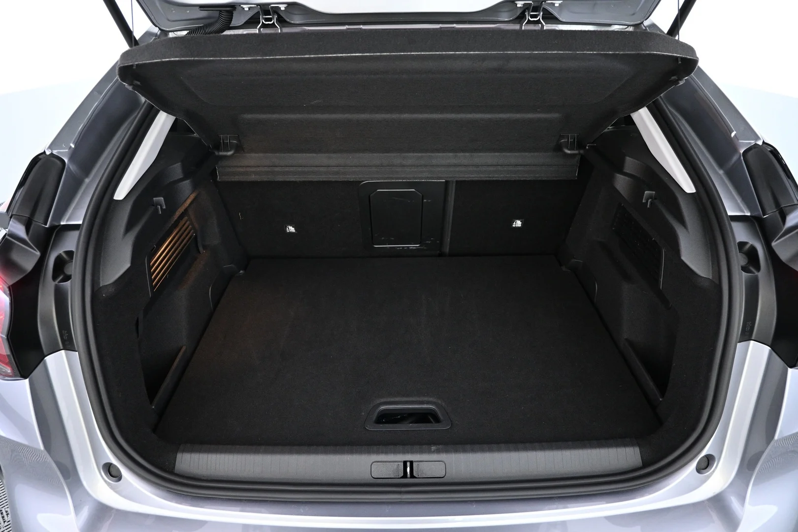 Car Image - 3jak0D5TLLX1d2NhyV5jpc