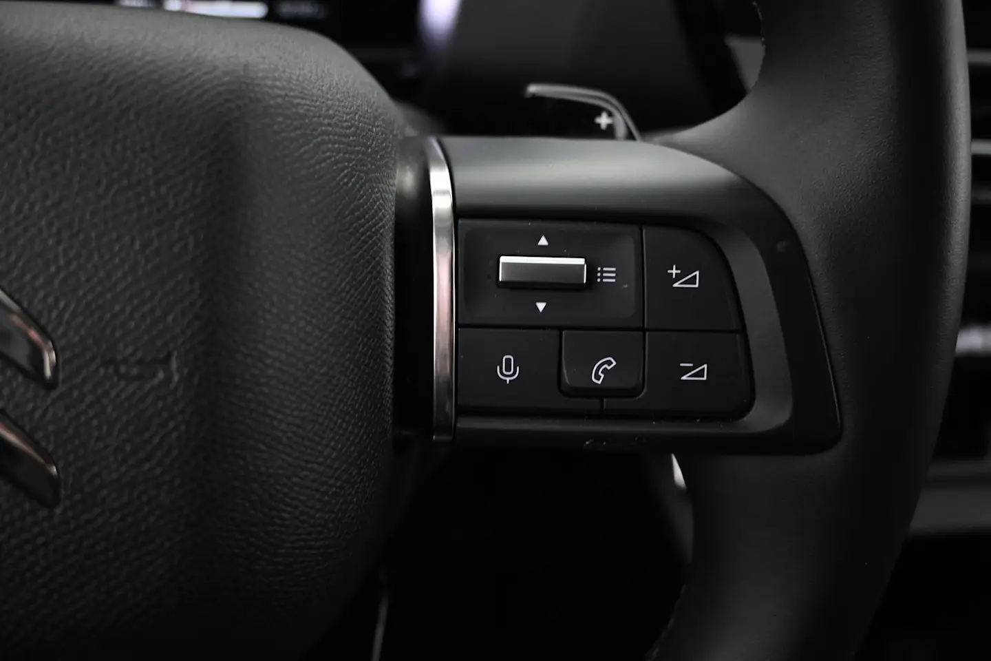 Car Image - 4R17RVQGoqZ7iE3RxXkTJi