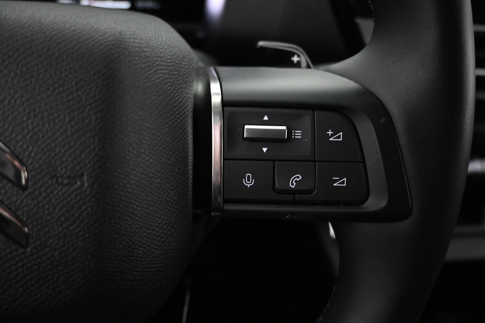 Car Image - 4R17RVQGoqZ7iE3RxXkTJi