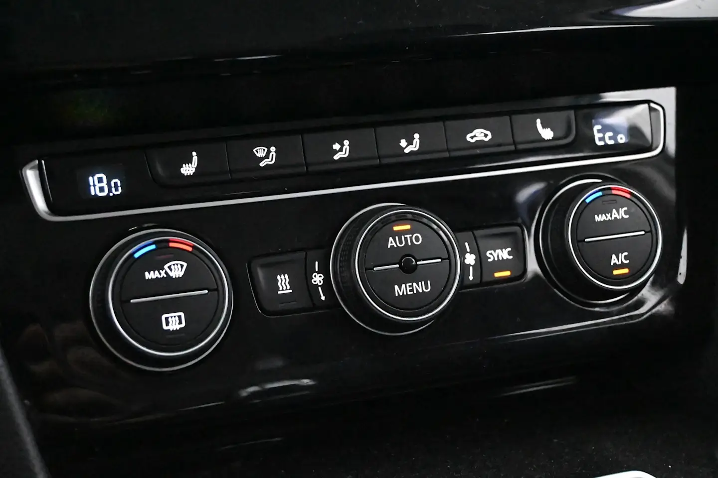 Car Image - 5W4z6HrYcc2BgK1plb77FG
