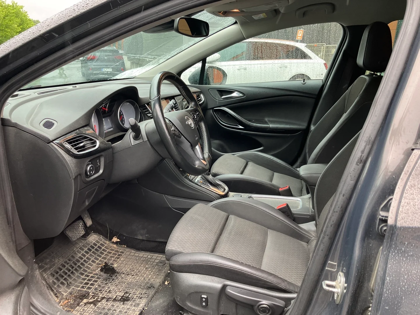 Car Image - 3cJPcW7OvdJ8WIvZmuA3St