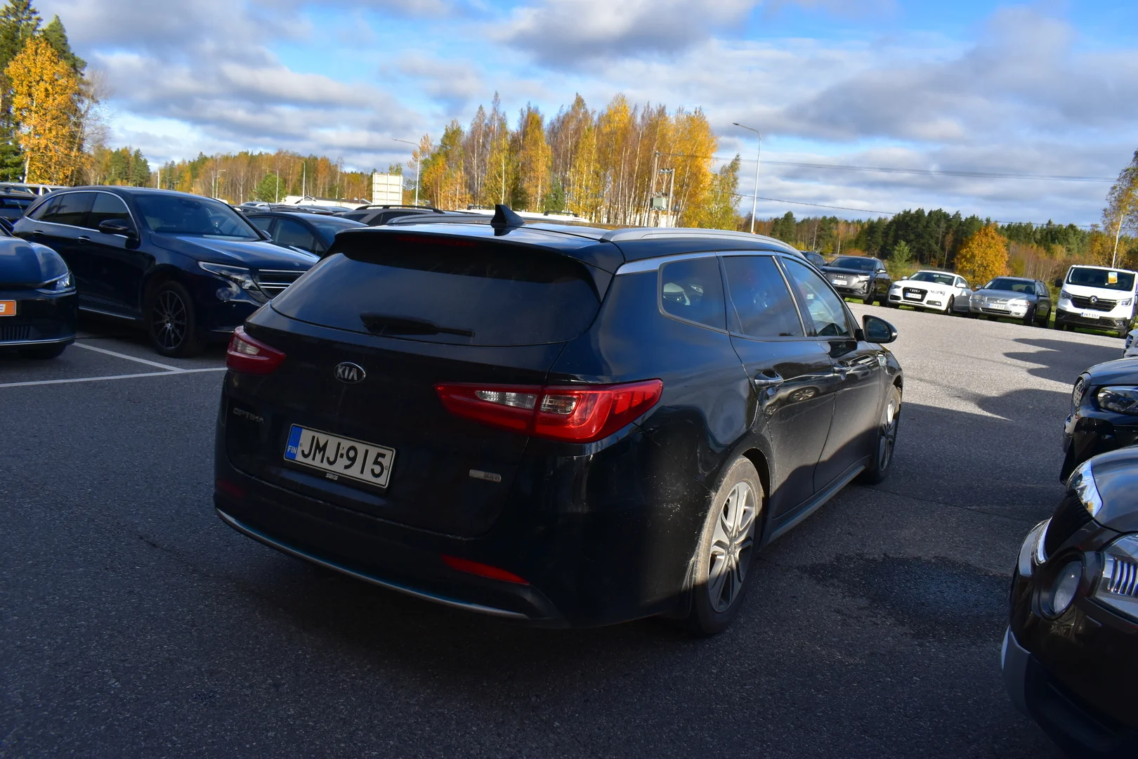 Car Image - 6U0HK4SNb2wy60MoHs4Pcz