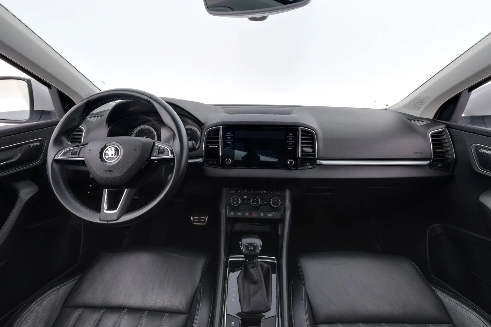 Car Image - 5N0mzvEZeU4yVTrayu20R8