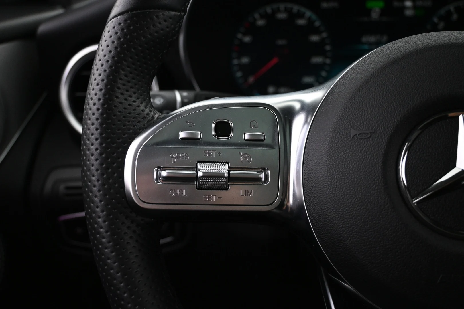 Car Image - 2Xw0N6iOl8Y2tqyH3DpZvs