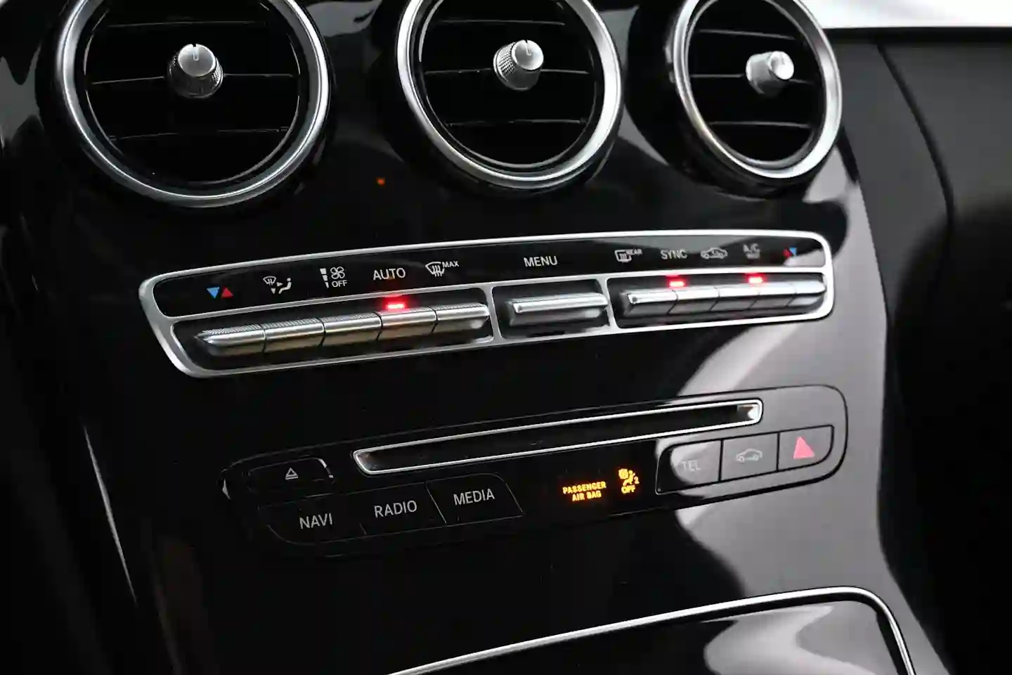Car Image - 7pTS1EZrqElYoia4v2ClCm