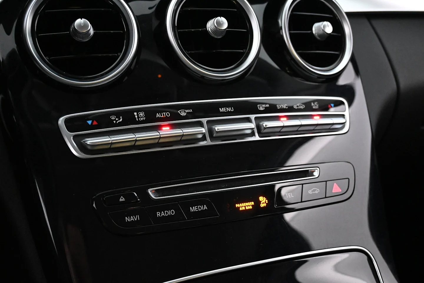 Car Image - 7pTS1EZrqElYoia4v2ClCm