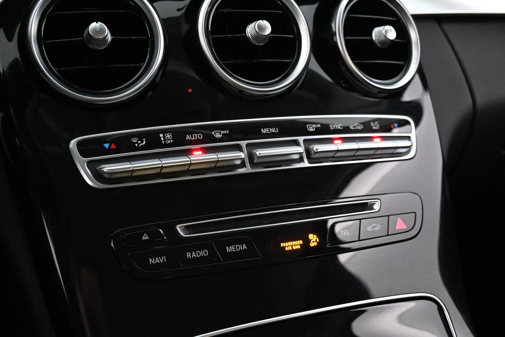 Car Image - 7pTS1EZrqElYoia4v2ClCm