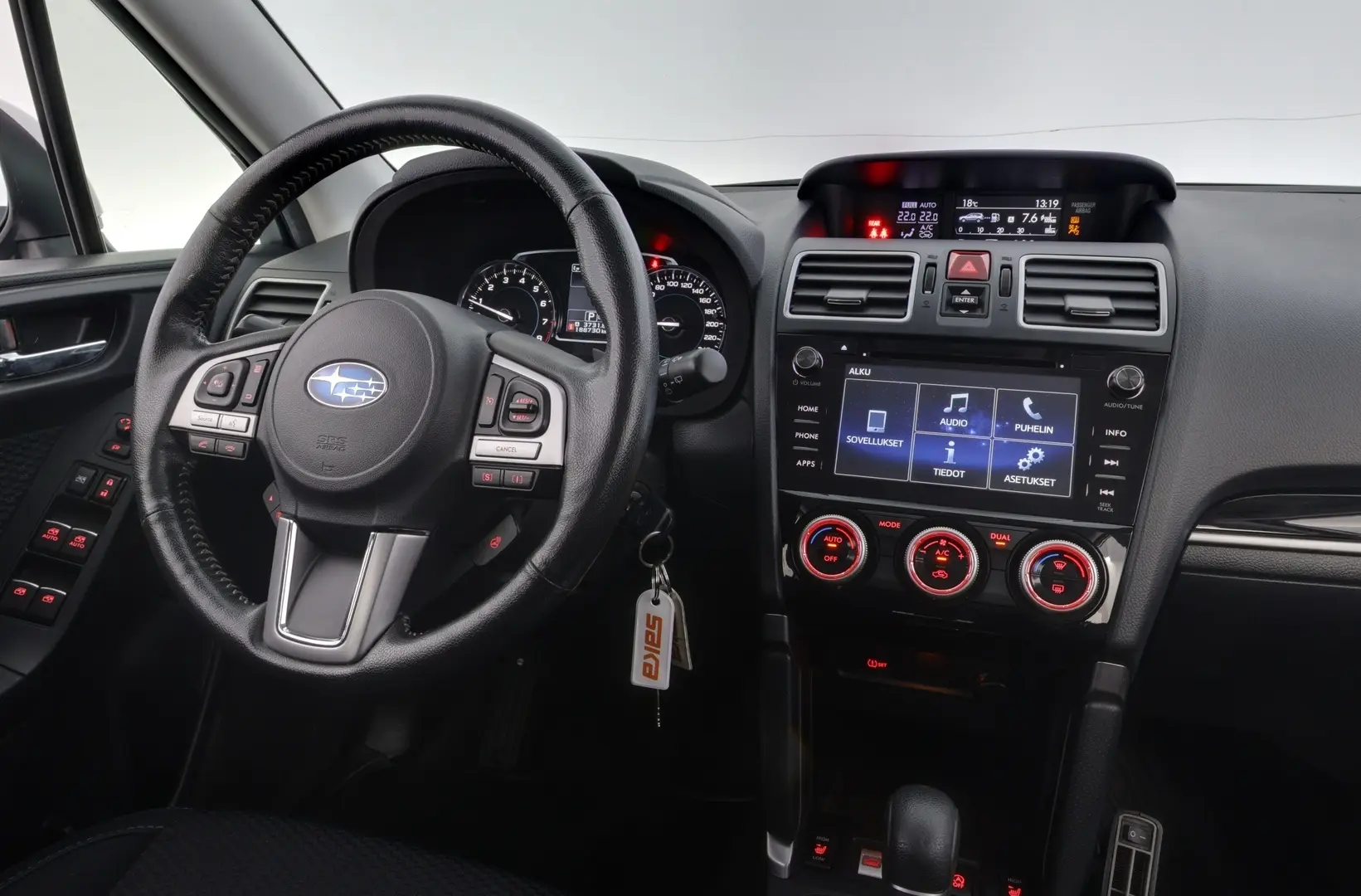 Car Image - 4J5Zc1meTNBu1hS3uM89Iu