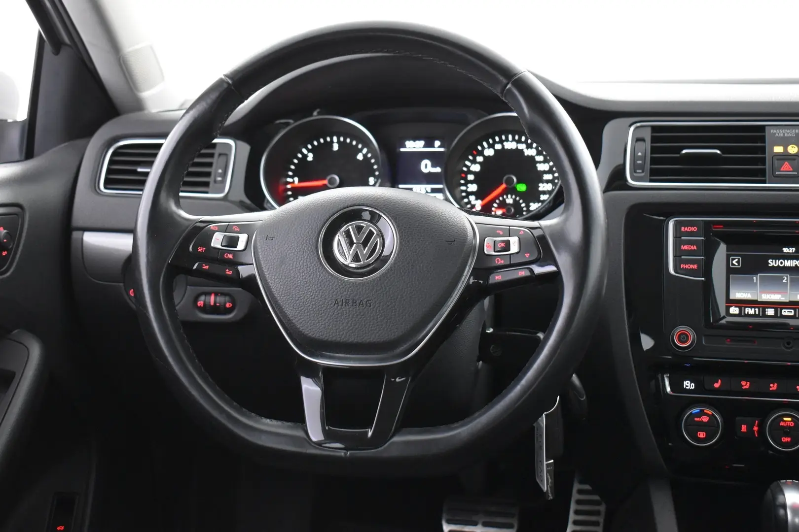 Car Image - 6NVBsqQZGOzp2uiCfmhnqj