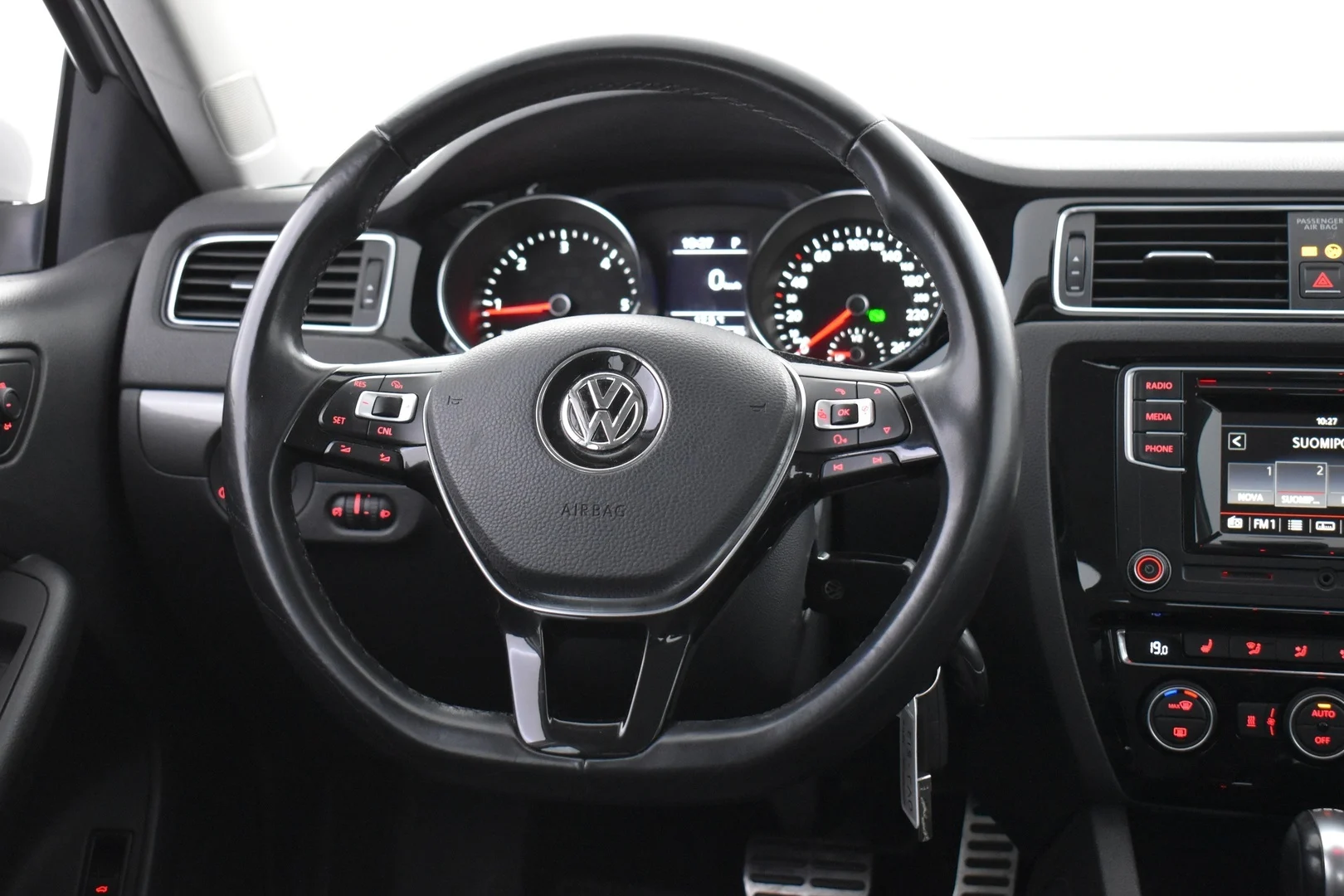 Car Image - 6NVBsqQZGOzp2uiCfmhnqj
