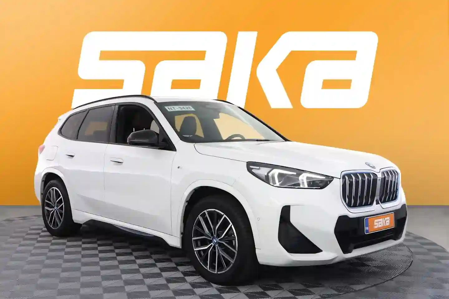 Car Image - 12JlXNuBvzFuqh9KMbnke6