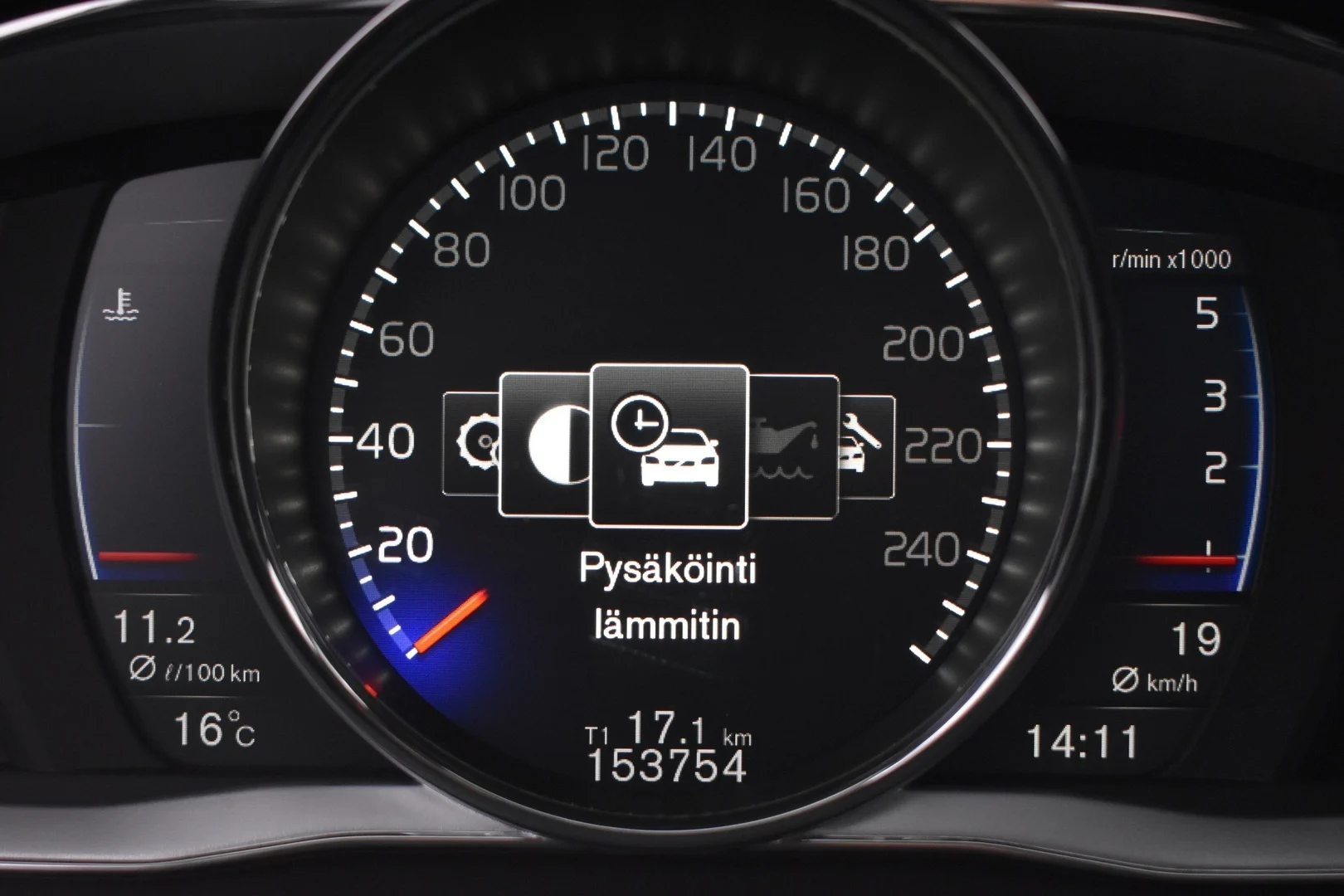 Car Image - 2LoLMakDpCucJZ8SV8nhn4