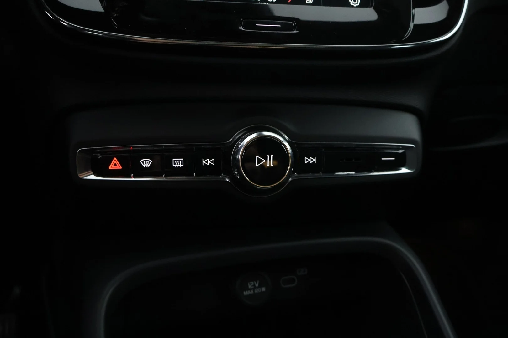 Car Image - 7gXPg5RJQTvD4l8WTf4qZB