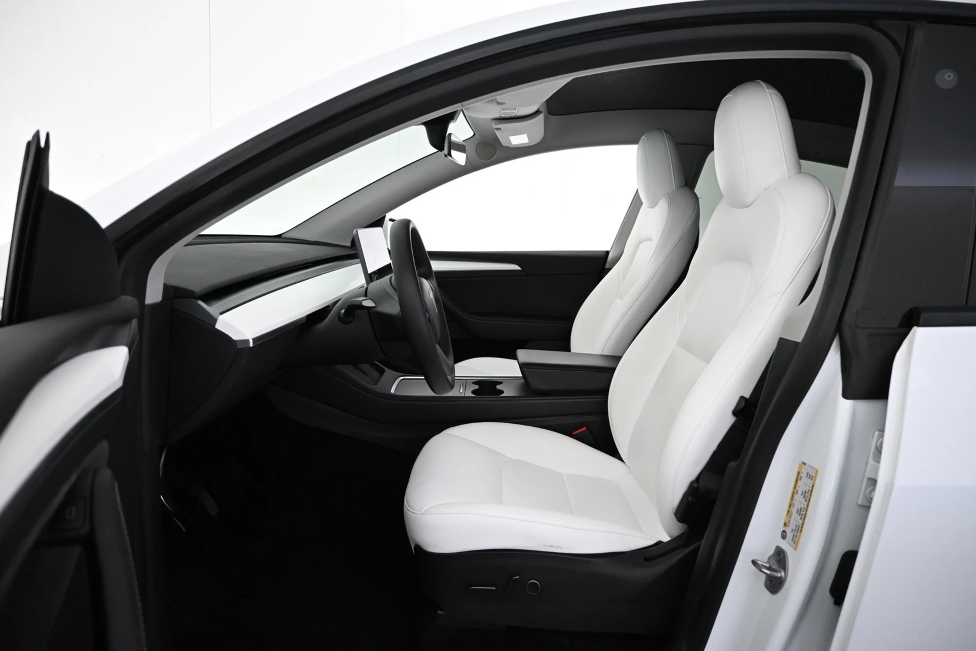 Car Image - 12x5EinnnG87TkkO1jPU8P