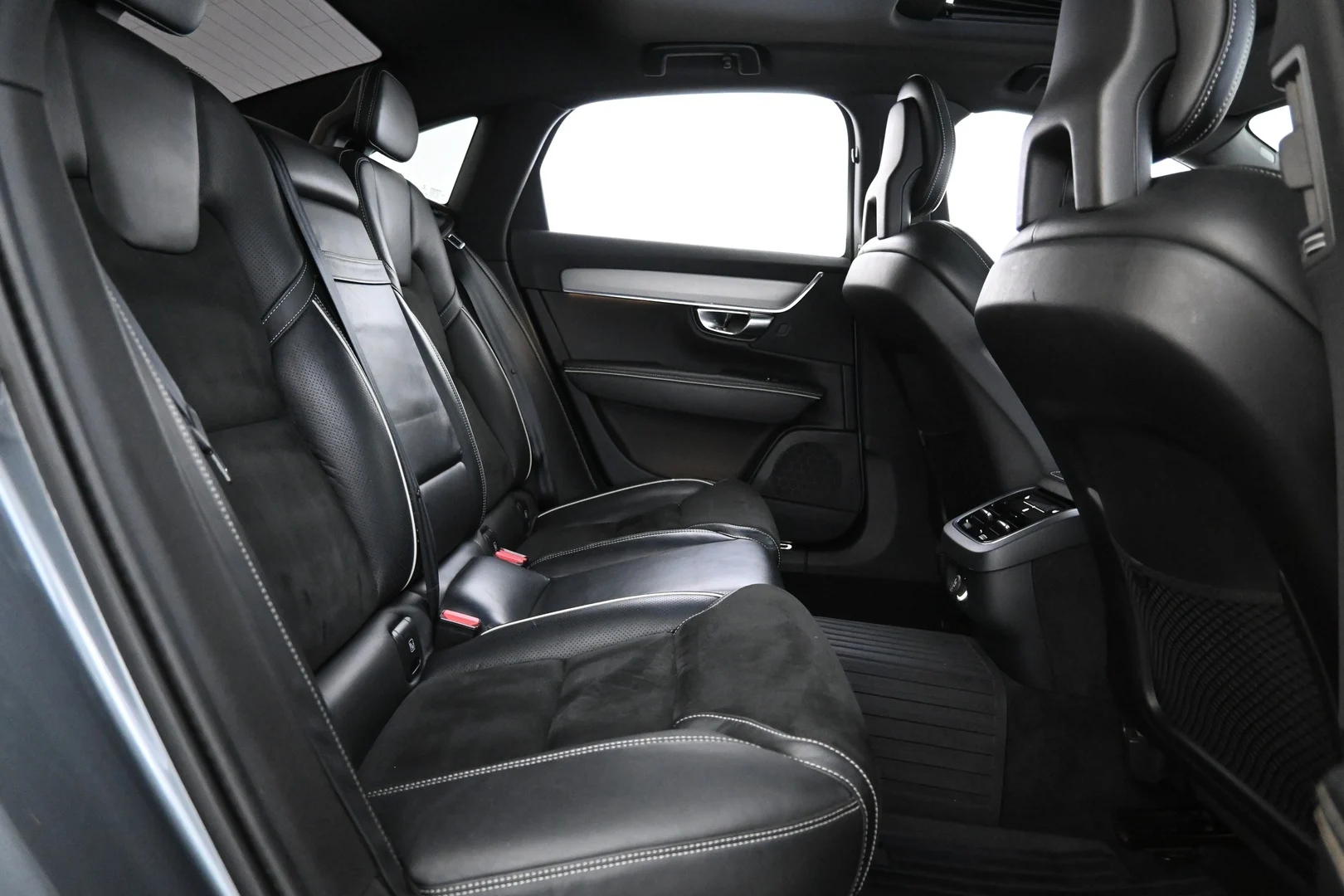 Car Image - 6JDG2OobwgcSF1GQ64wXTq