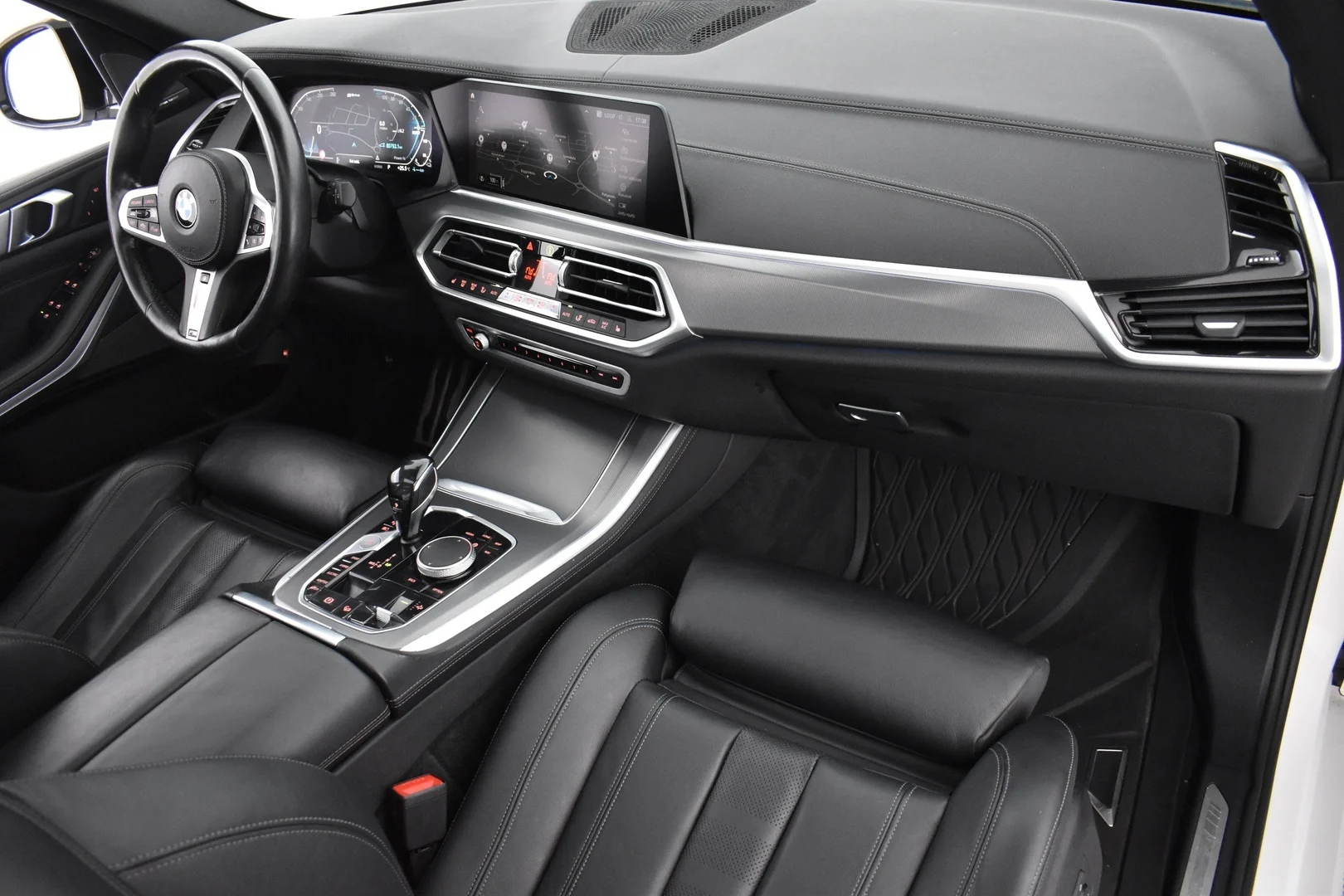 Car Image - 35Co30eE9zzTrEPYkSErlm