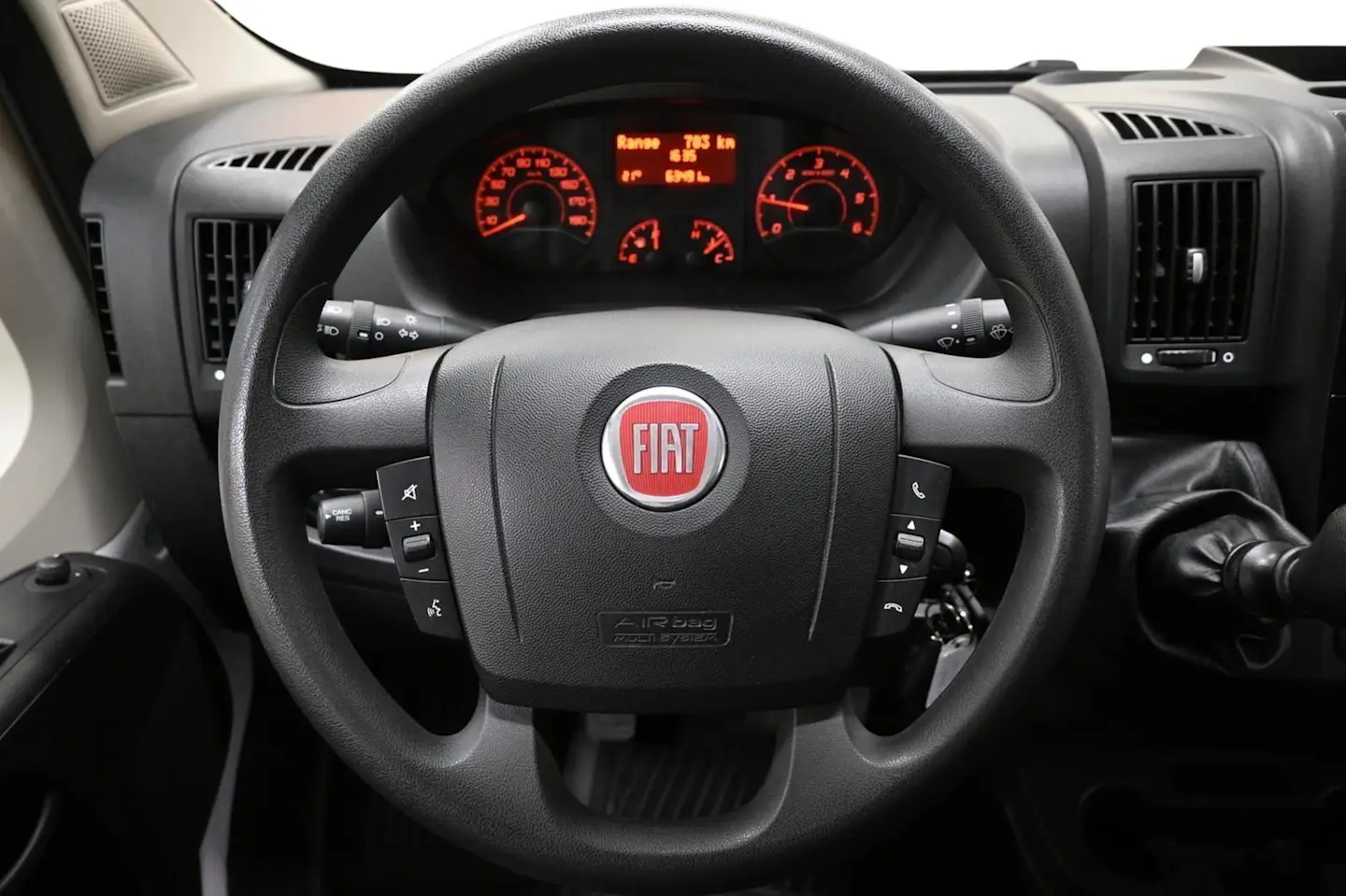 Car Image - 6Dn73sRGvTxfNKcRKL3wSb