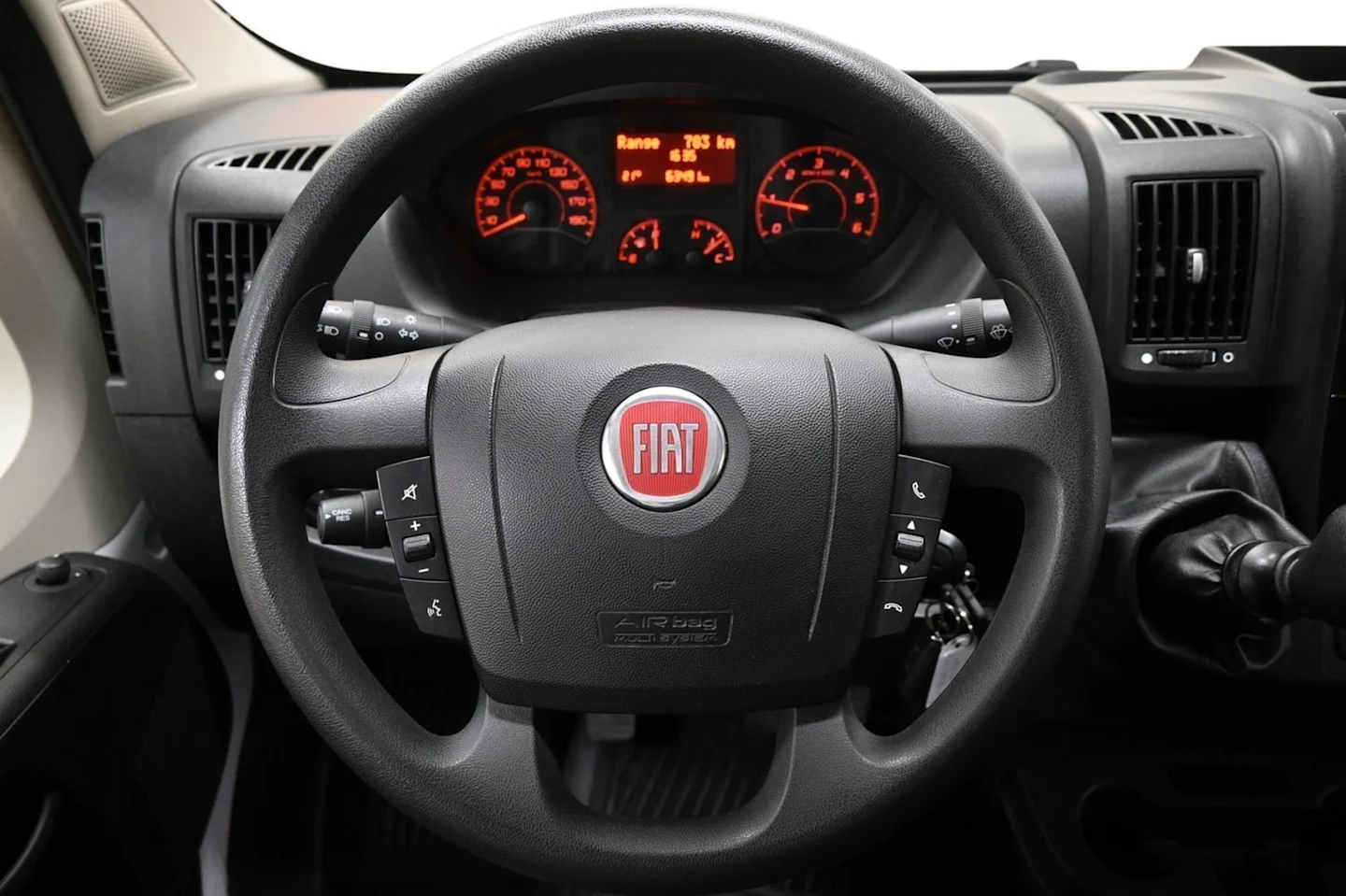 Car Image - 6Dn73sRGvTxfNKcRKL3wSb