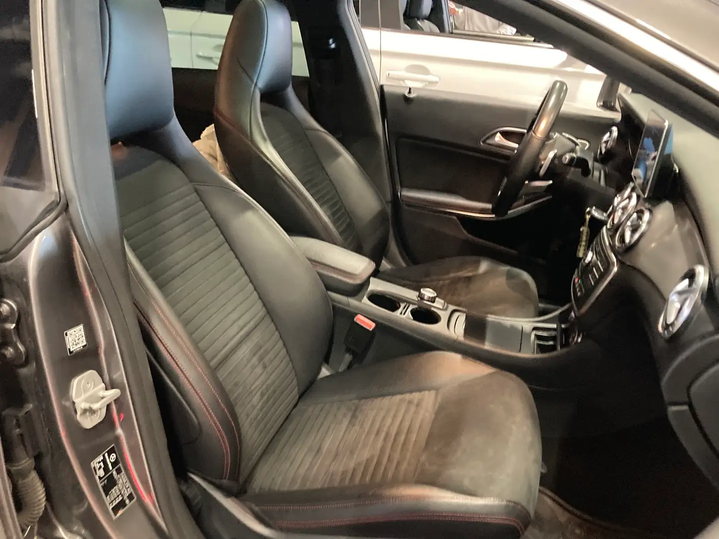 Car Image - 5XODmIaoL4UgfX66f3YLMI