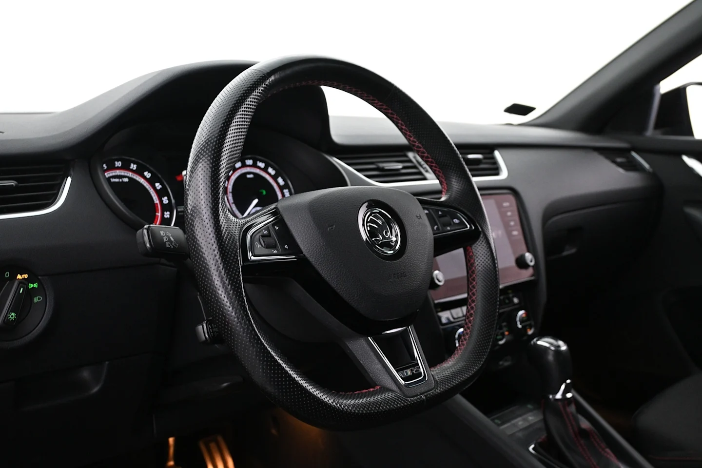 Car Image - 1g0pHIiboUCU8Caj54EQam