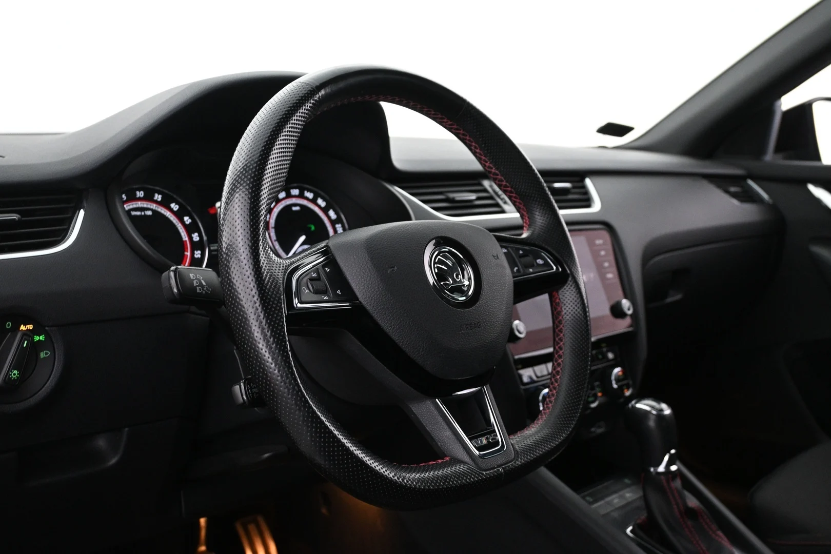 Car Image - 1g0pHIiboUCU8Caj54EQam