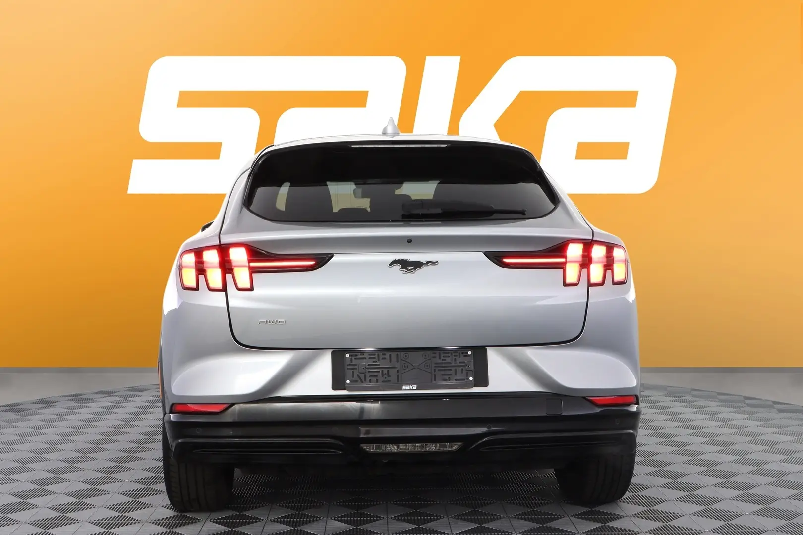 Car Image - 6zzmsRSfkPCSQBB1kweX1z