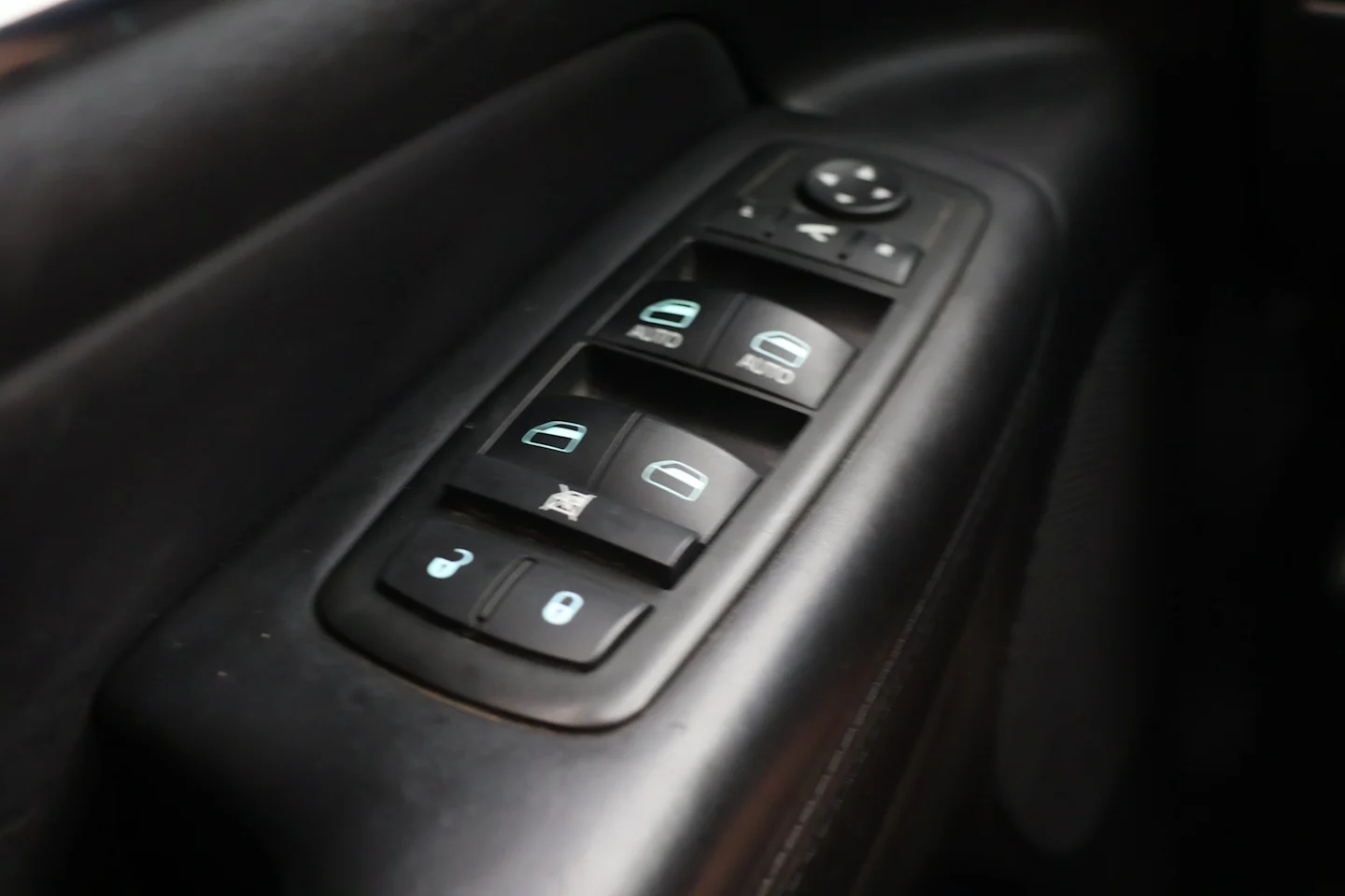 Car Image - 1MnMRlhWkbDMIVkj03IXFf