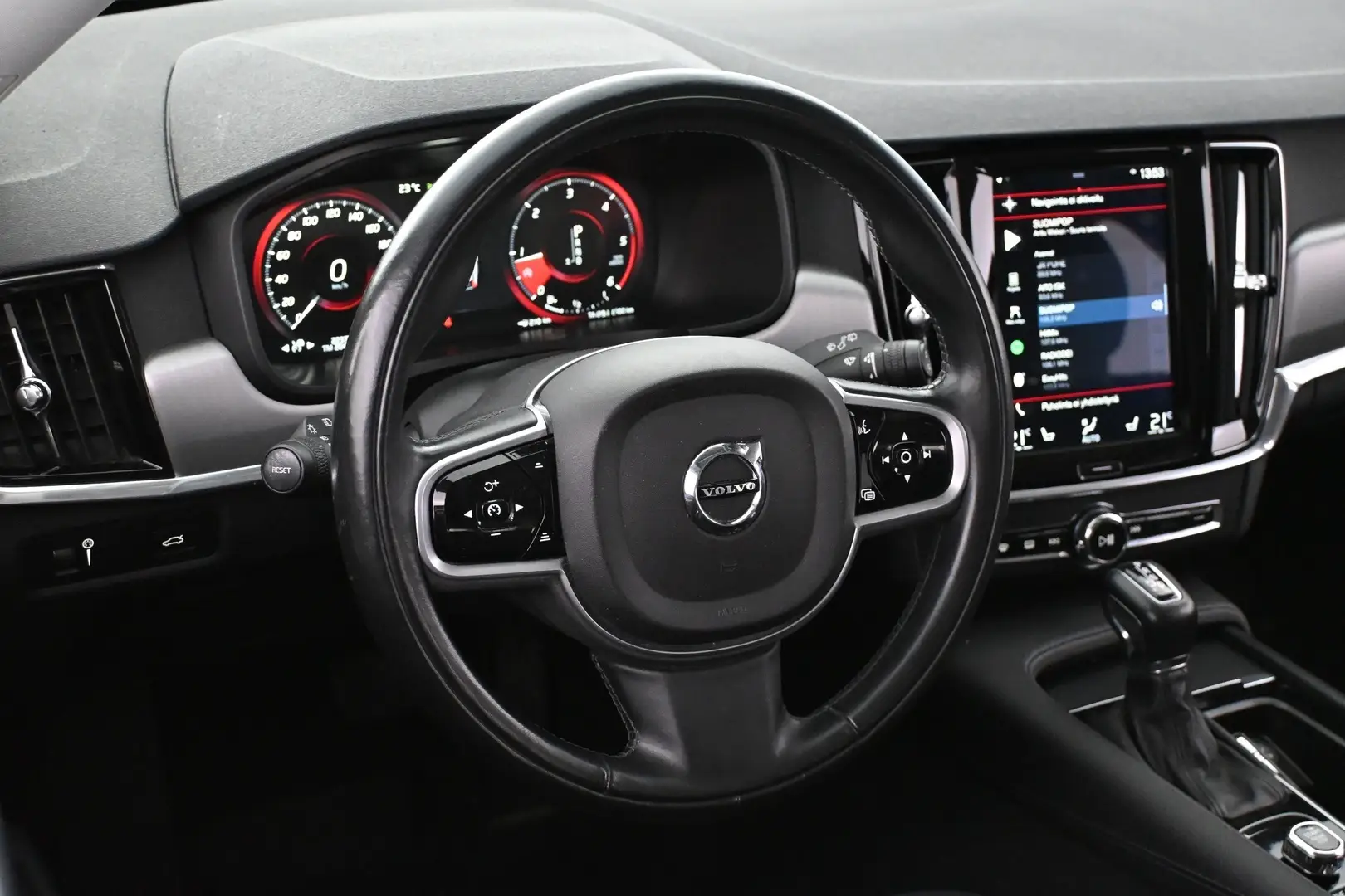 Car Image - j1jqUiweip20IwWLKdmeA