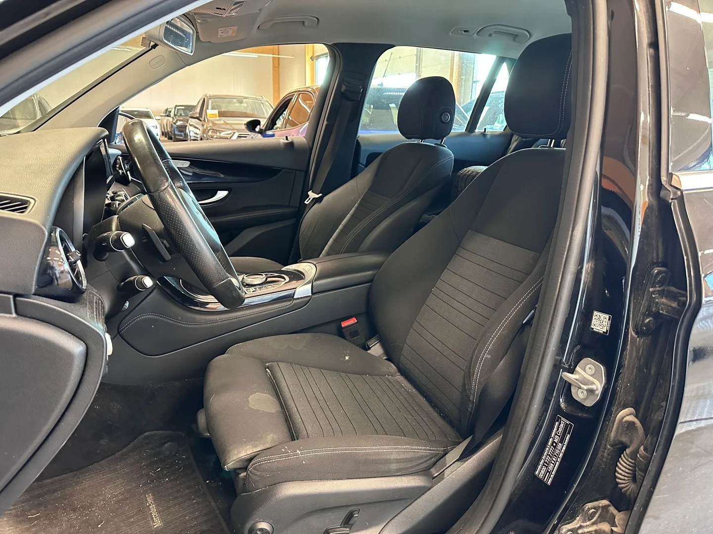 Car Image - 6E6s4h8zbU777oEIbYNiBZ