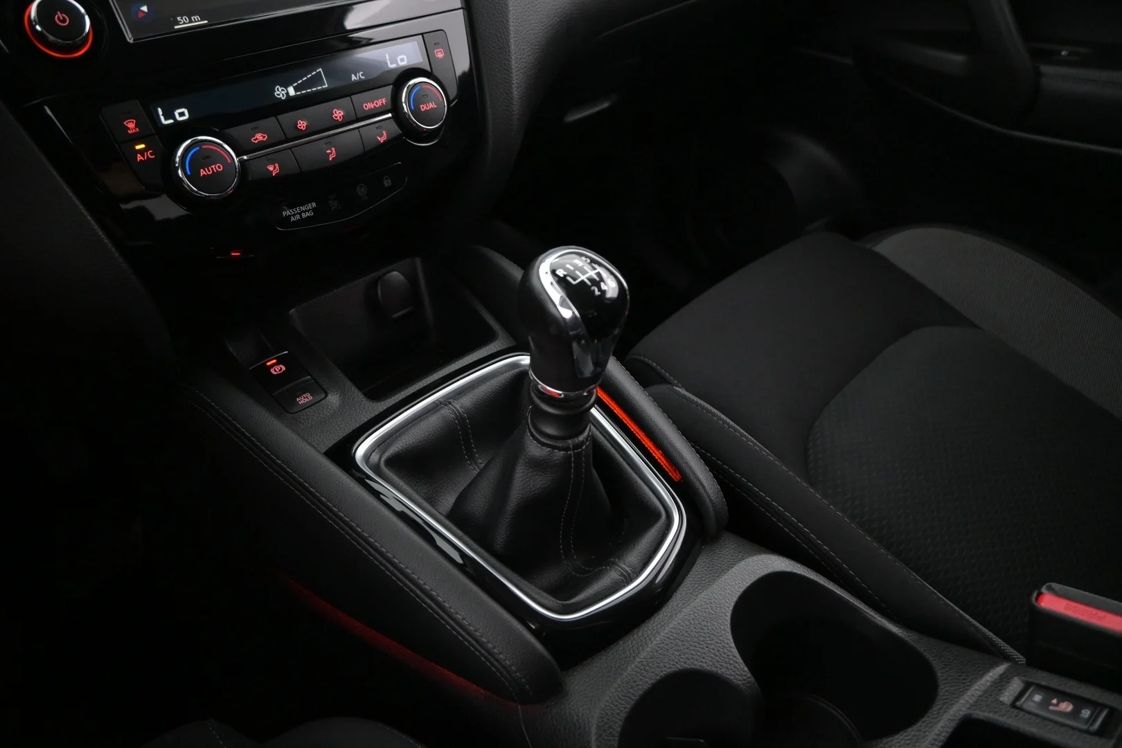 Car Image - 60eMzOs4IfTk0InL9cJWv7