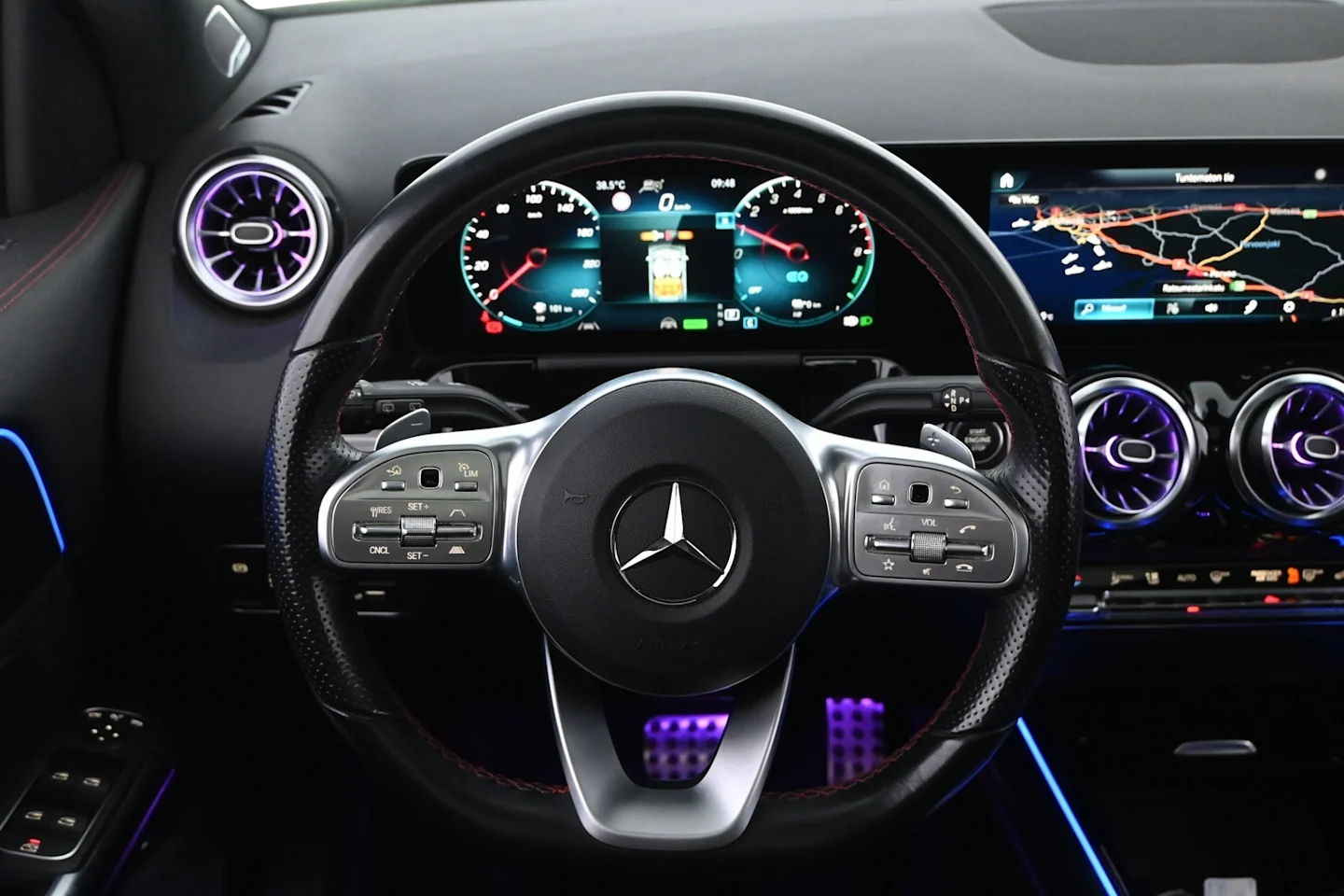 Car Image - 1UJPwY4p9HL2BvR3OZMHiZ