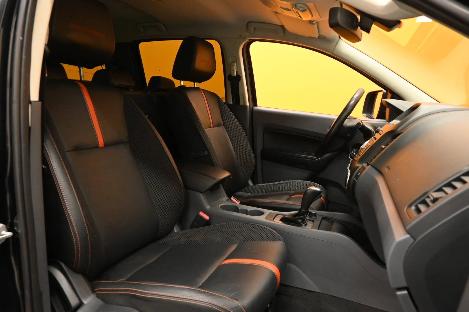 Car Image - 7IXshu5uPD6R3tsbZ3dg7o