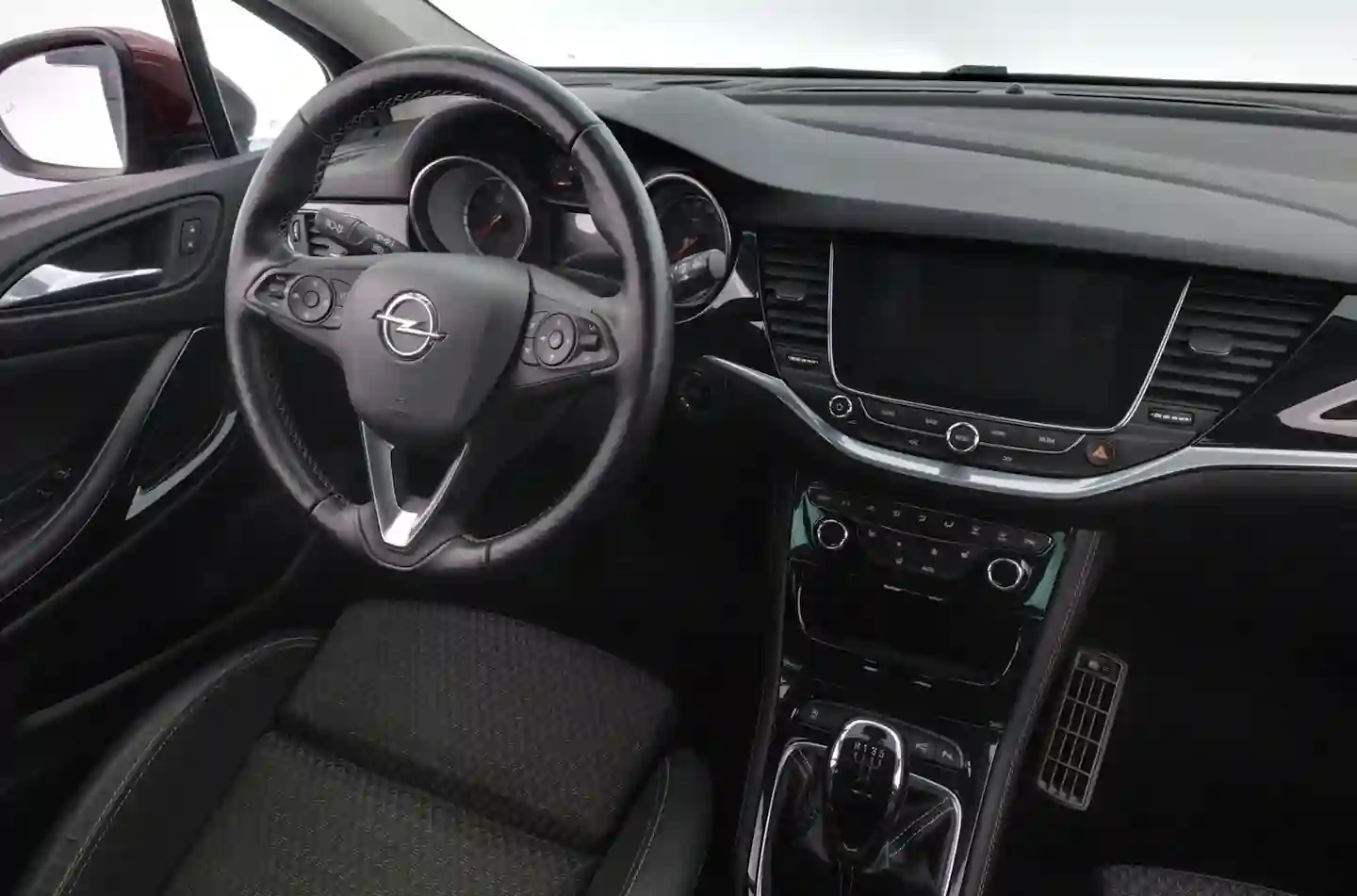 Car Image - 3DMjYhwuPzVpYs0pRgcfFJ