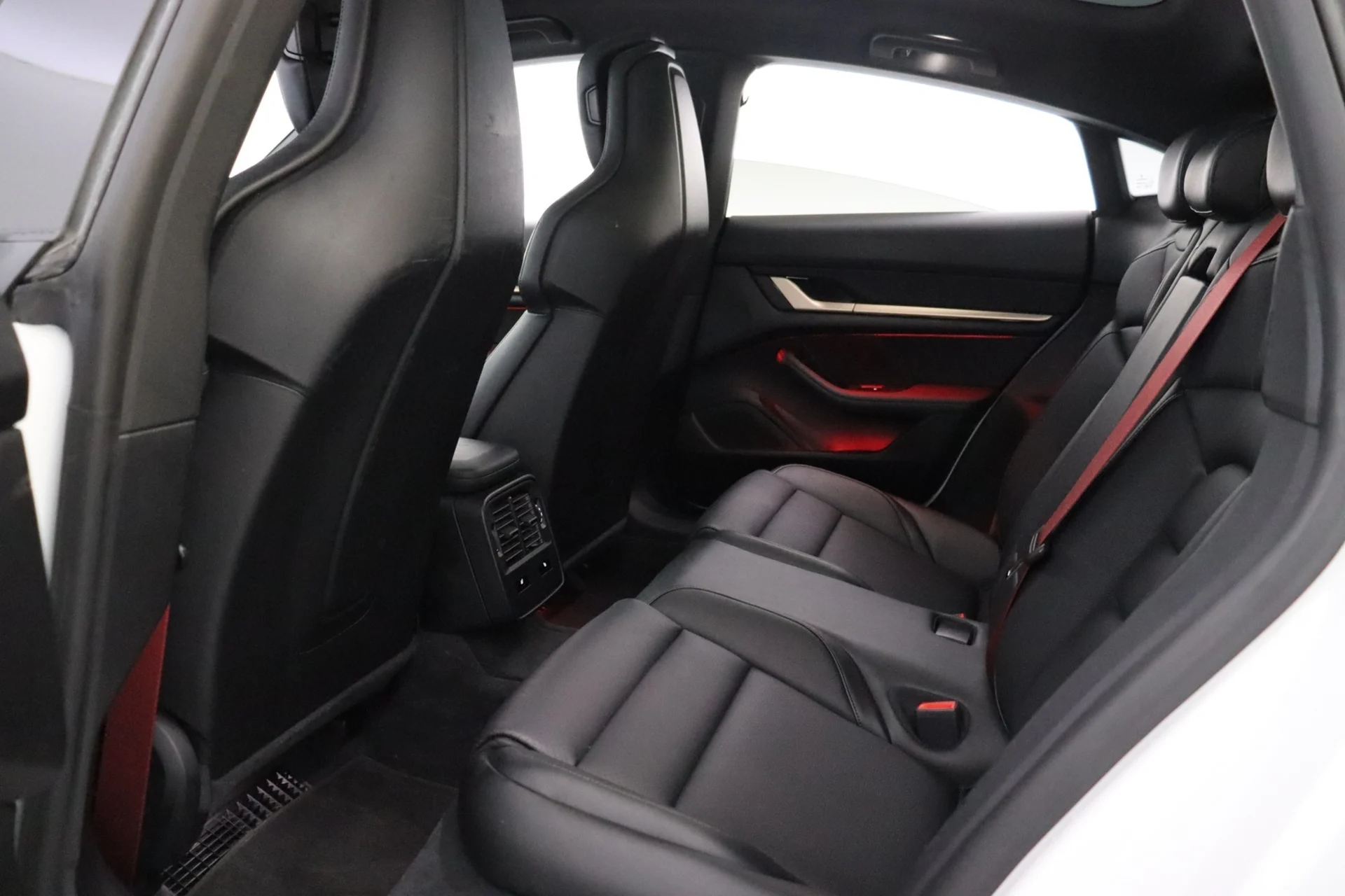 Car Image - 2JLo4MCZPJm0hz9Enlt2lf