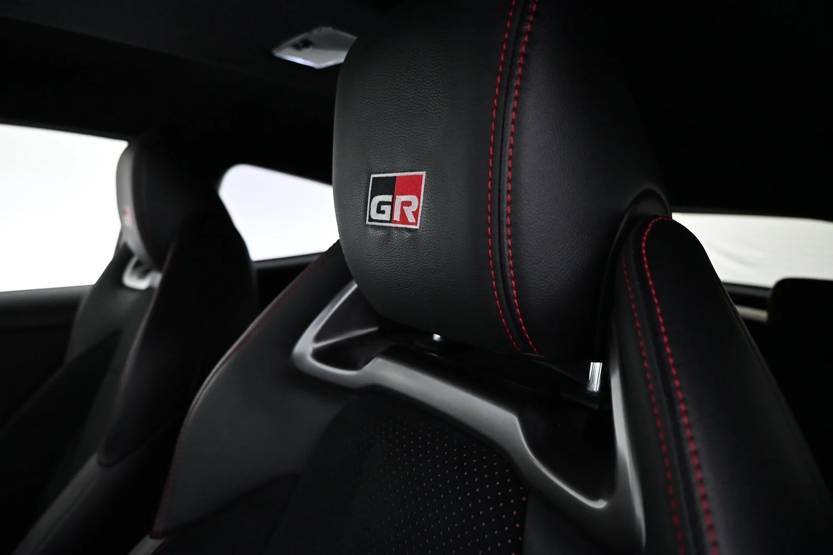 Car Image - 6MySIoFZ0kVU4IIbdhkwbO